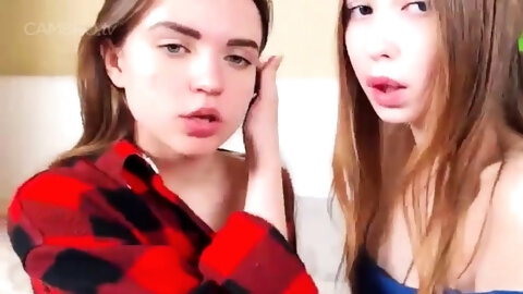Cute amateur webcam teen girl toying pussy on webcam