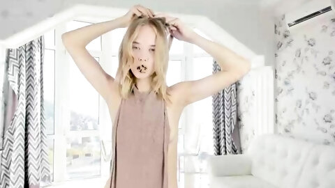 Blonde Teen Solo Masturbation
