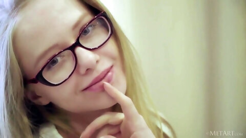 Cute teen hussy erotic solo video
