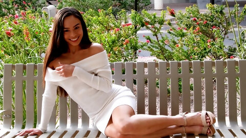 Slim hottie Natasha drops her white dress to show her body