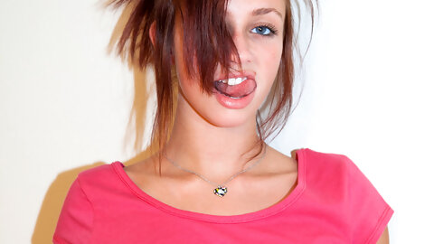 18 College Teen Girls Amazing Girl Toyplaying No 1