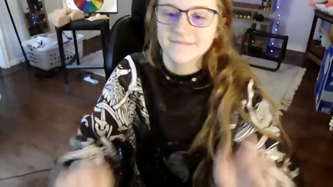 Amateur petite teen glasses webcam big dildo sucking