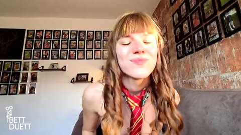 Horny Hermione Cosplay Fuck - German Amateur Couple Role Play
