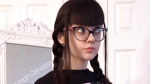 Someone else posted one of my pics here, but here’s my actual account 🖤