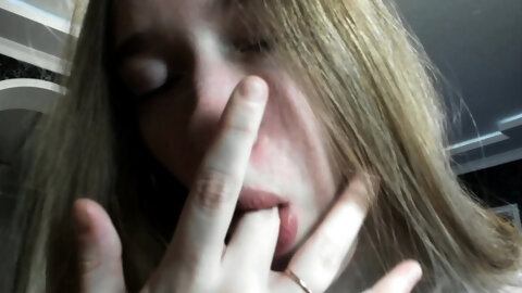 Amateur Webcam Teen Flashes Masturbates